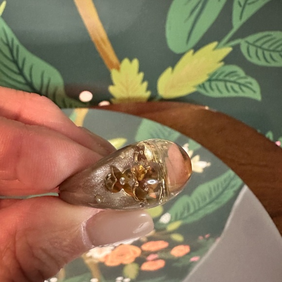 LOUIS VUITTON Monogram Gold Resin Inclusion Ring (Size 7.5) ๐ - Picture 4 of 13